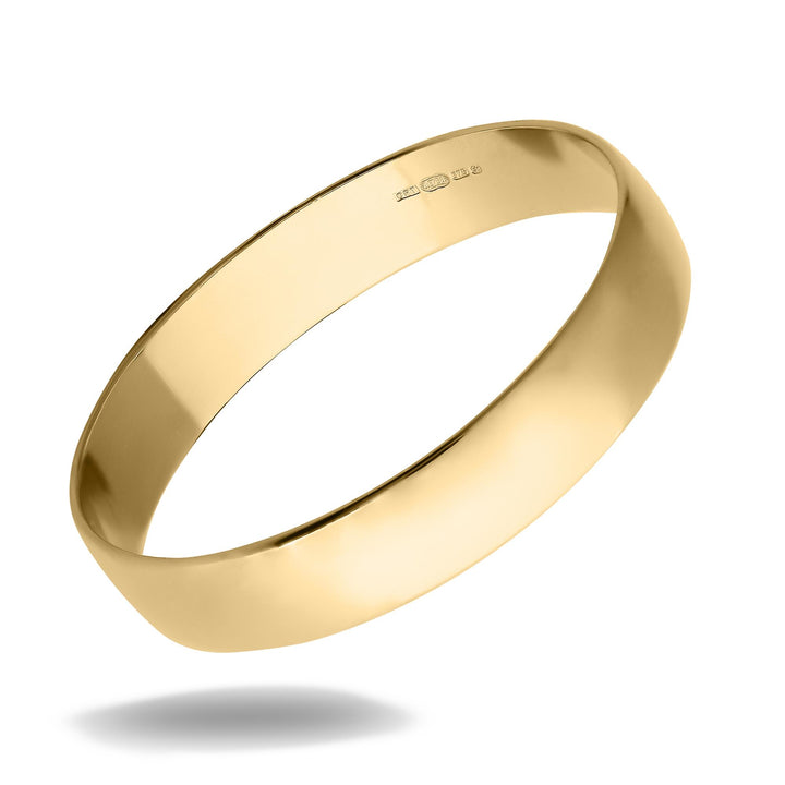 9ct Gold Personalised Bride Simple Wedding Ring, 4mm Sleek Plain Classic Wedding Band in White or Yellow Gold